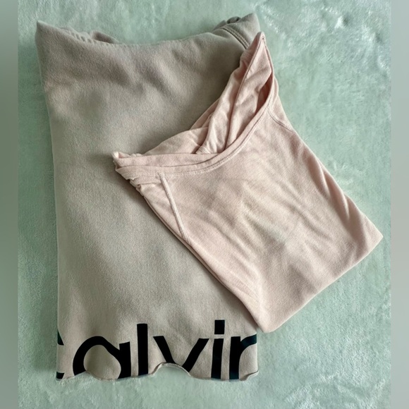 Calvin Klein Women's Light Pink/peach Sweatshirt and Tee. - Picture 1 of 9